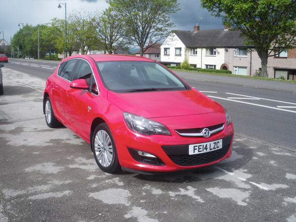 View Astra 1.4 excite 5 door